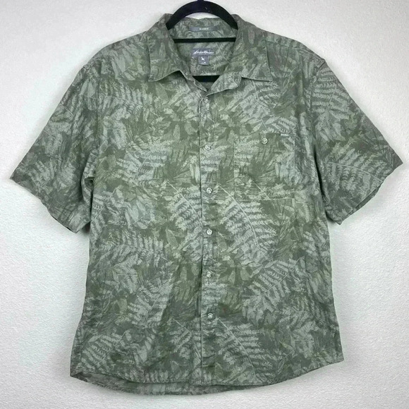 EDDIE BAUER Men’s Medium Relaxed Fit Short Sleeve Button Down Shirt Ferns Green - Picture 1 of 16